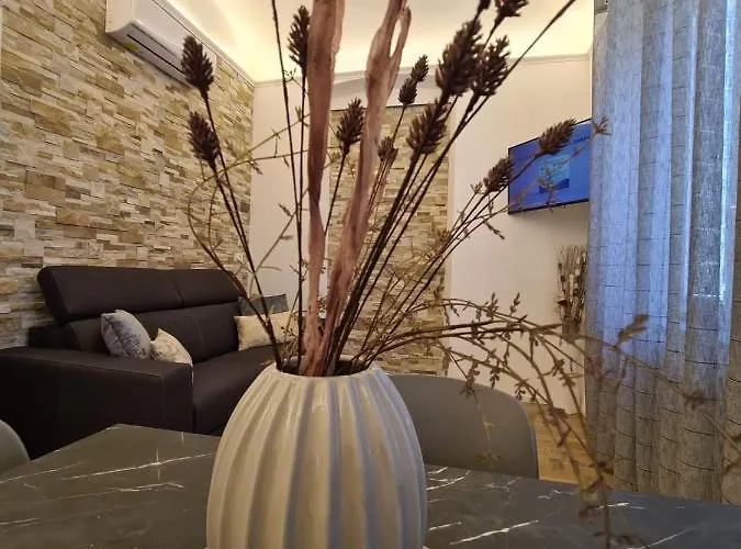 Soni Apartment La Spezia